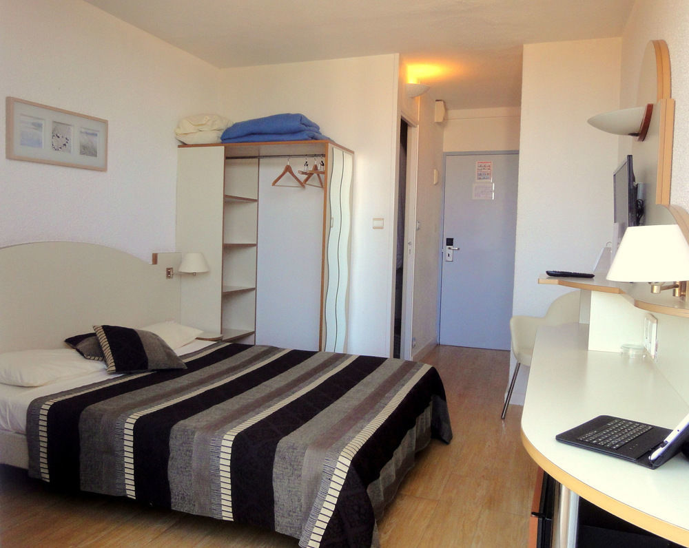 Centre Hotel 3*